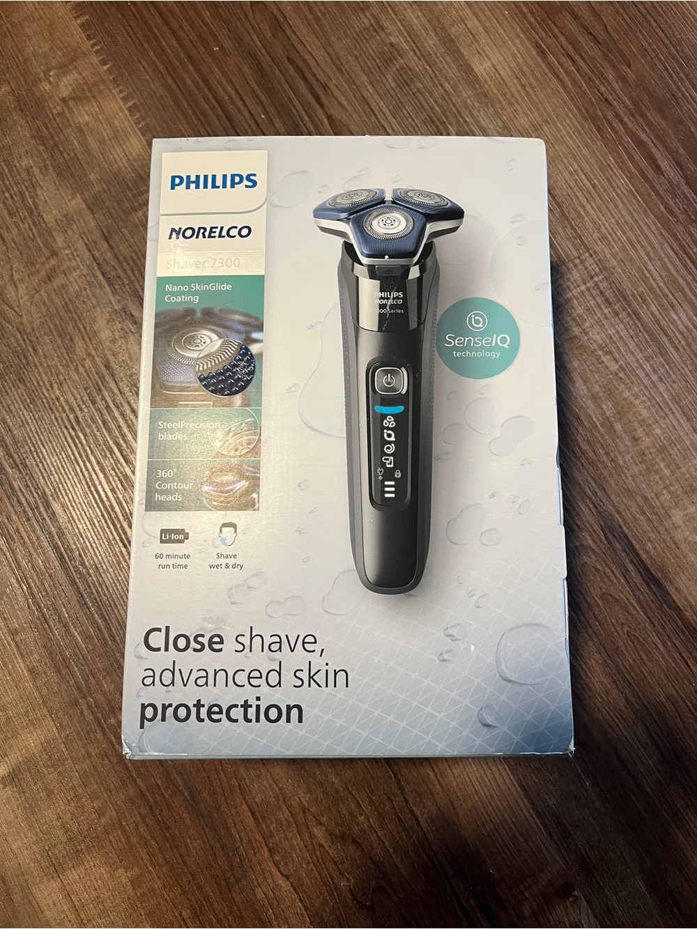 Philips Norelco shaver 7300